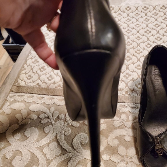 Alexander McQueen Iconic skull zipper platform stilettos - Picture 8 of 16